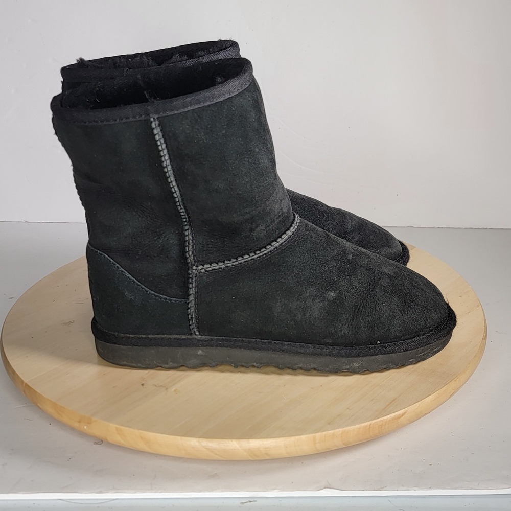 UGGS CLASSIC II BOOTS SIZE 5 (1017703K)